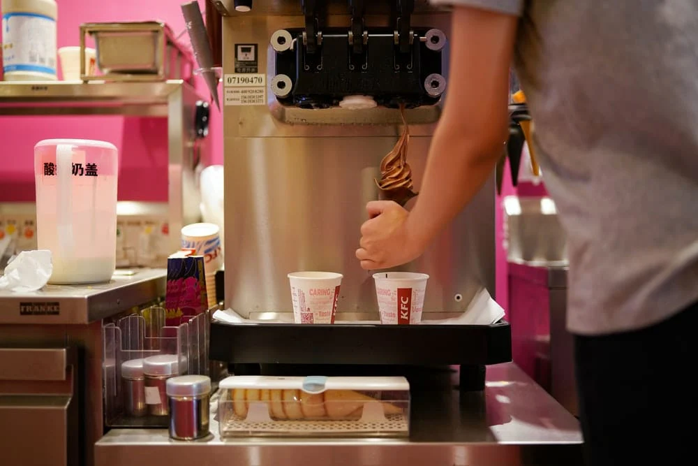 Paint By Numbers | Weifang - Person Dispensing Ice Cream