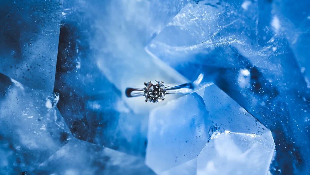 Paint By Numbers | Black Widow Spider - Silver-Colored Ring With Clear Gemstone Inside Ice